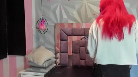 Snapshot of candy_morgan412 chatting on 02.06.25 Ania online show from 02.06.25