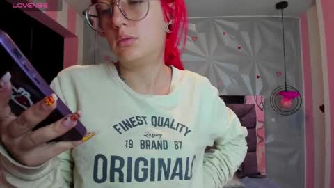 Snapshot of candy_morgan412 chatting on 02.07.25 Ania online show from 02.07.25