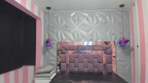 Snapshot of candy_morgan412 chatting on 03.12.25 Ania online show from 03.12.25