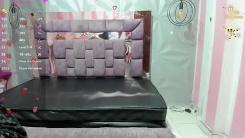 Snapshot of candy_morgan412 chatting on 10.29.25 Ania online show from 10.29.25