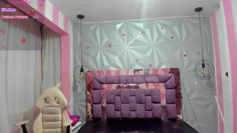 Snapshot of candy_morgan412 chatting on 12.04.25 Ania online show from 12.04.25