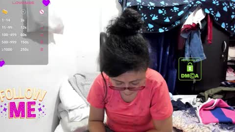 Snapshot of candy_val chatting on 10.04.25 candy_val online show from 10.04.25