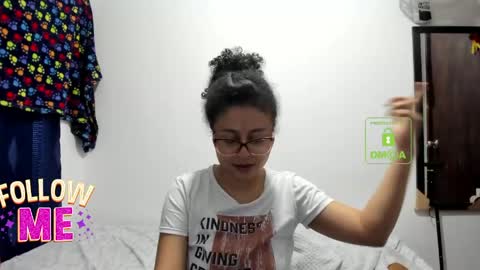 Snapshot of candy_val chatting on 06.04.26 candy_val online show from 06.04.26