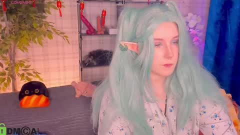 Snapshot of candy_yeah chatting on 06.08.26 Mary online show from 06.08.26