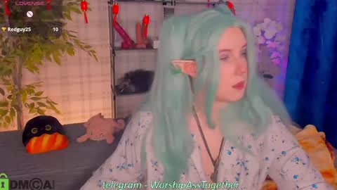 Snapshot of candy_yeah chatting on 06.08.26 Mary online show from 06.08.26