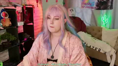 Snapshot of candy_yeahh chatting on 06.20.26 Mary online show from 06.20.26