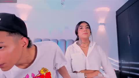  and MarilynHot online show from 11.17.25