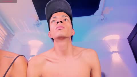  and MarilynHot online show from 11.21.25