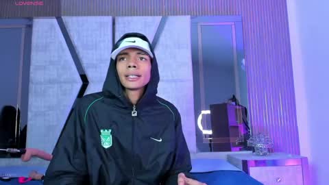  and MarilynHot online show from 04.17.26