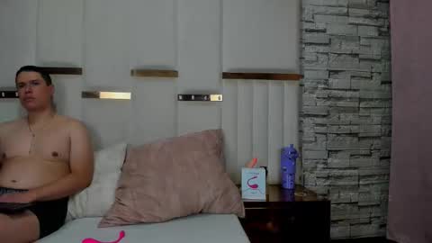 candyandsteven online show from 12.15.25