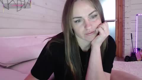 Snapshot of candybunie chatting on 01.18.26 CandyBunie online show from 01.18.26