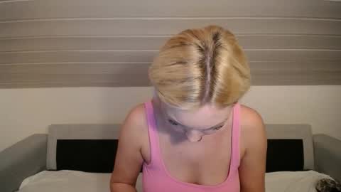 candycathc online show from 12.14.25