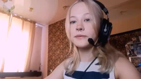 Snapshot of candyceisgrigg chatting on 04.09.26 Mia online show from 04.09.26