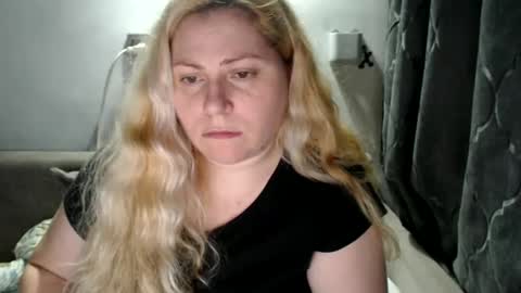 Laura online show from 01.26.25