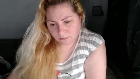 Laura online show from 02.03.25
