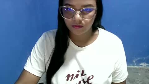 Snapshot of candyflowerlub chatting on 02.23.25 candyflowerlub online show from 02.23.25