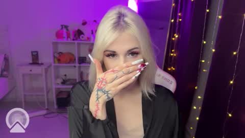 You can call me HH online show from 10.20.25