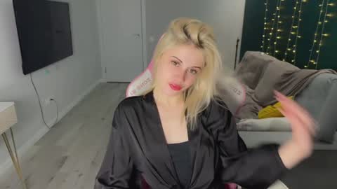 You can call me HH online show from 03.20.26