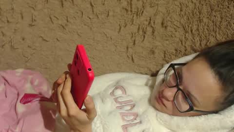 say meow and send tip  online show from 12.19.24