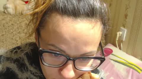 say meow and send tip  online show from 12.22.24