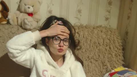 say meow and send tip  online show from 02.05.25