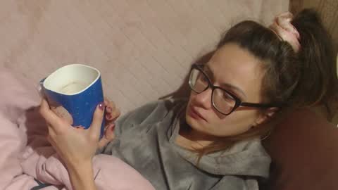 say meow and send tip  online show from 11.07.25