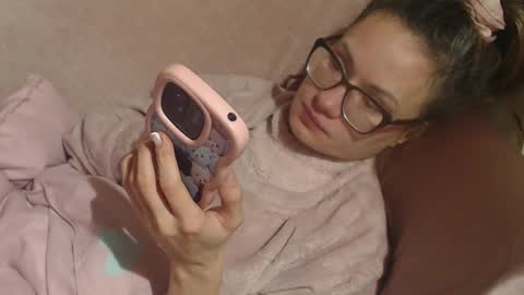 Snapshot of candylady136 chatting on 01.18.26 say meow and send tip online show from 01.18.26