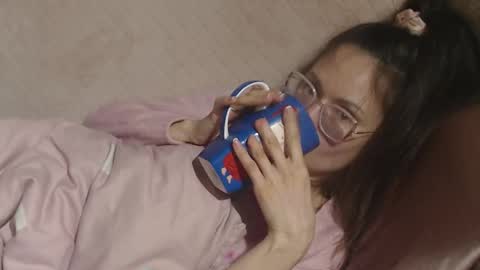 Snapshot of candylady136 chatting on 03.26.26 say meow and send tip online show from 03.26.26