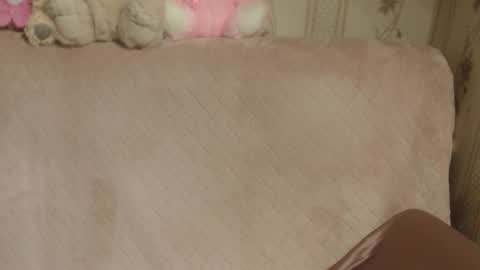 Snapshot of candylady136 chatting on 03.28.26 say meow and send tip online show from 03.28.26