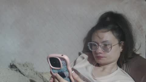 Snapshot of candylady136 chatting on 04.01.26 say meow and send tip online show from 04.01.26