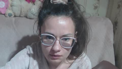 Snapshot of candylady136 chatting on 04.05.26 say meow and send tip online show from 04.05.26