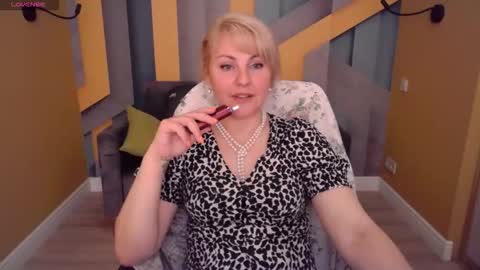 Snapshot of candylons chatting on 04.30.26 CandyLons online show from 04.30.26
