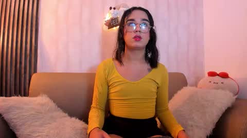 candypink12 online show from 12.22.25