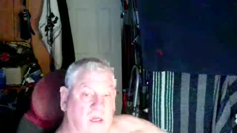 Snapshot of canoelicker69 chatting on 10.22.25 canoelicker69 online show from 10.22.25