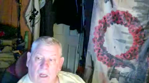 canoelicker69 online show from 04.12.26