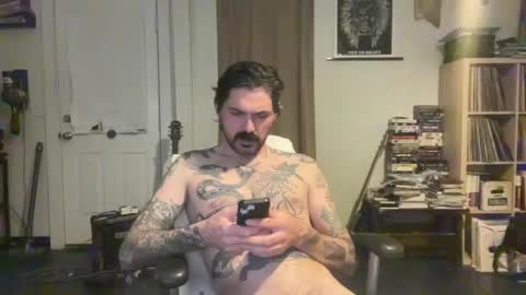 Snapshot of cantleavethehouse chatting on 01.19.25 cantleavethehouse online show from 01.19.25