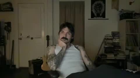 Snapshot of cantleavethehouse chatting on 02.12.25 cantleavethehouse online show from 02.12.25