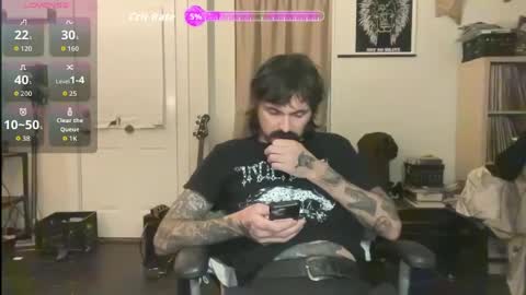 Snapshot of cantleavethehouse chatting on 09.17.25 cantleavethehouse online show from 09.17.25