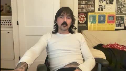 Snapshot of cantleavethehouse chatting on 11.28.25 cantleavethehouse online show from 11.28.25