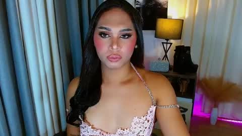 Snapshot of caprize_diva chatting on 07.17.26 caprize_diva online show from 07.17.26