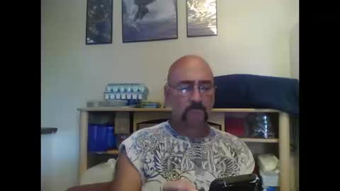 Snapshot of captaineros chatting on 10.15.25 Captain Eros online show from 10.15.25