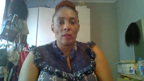 candylious81 online show from 02.14.25