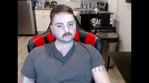 Snapshot of cardi_beans chatting on 03.10.25 cardi_beans online show from 03.10.25