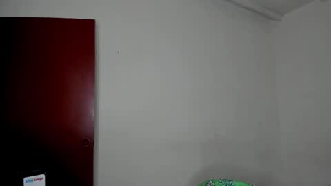 Carlos and Cristian  online show from 11.21.25