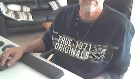 Snapshot of cargo69 chatting on 12.22.24 cargo69 online show from 12.22.24