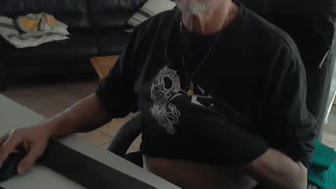 Snapshot of cargo69 chatting on 02.21.25 cargo69 online show from 02.21.25