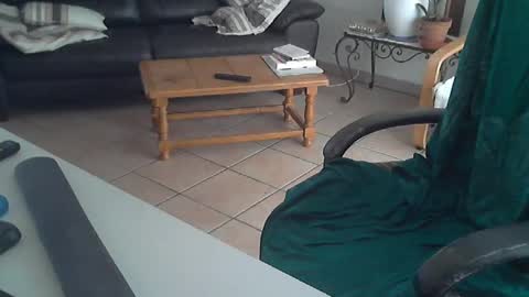 Snapshot of cargo69 chatting on 02.22.25 cargo69 online show from 02.22.25