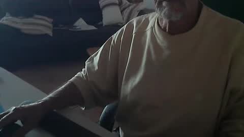 Snapshot of cargo69 chatting on 10.18.25 cargo69 online show from 10.18.25