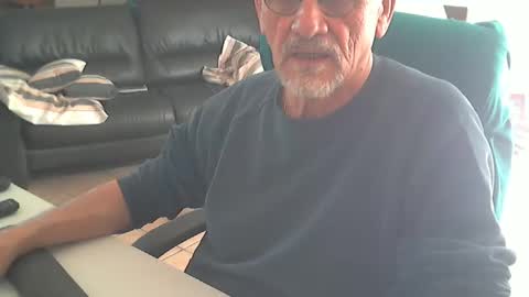 Snapshot of cargo69 chatting on 04.05.26 cargo69 online show from 04.05.26