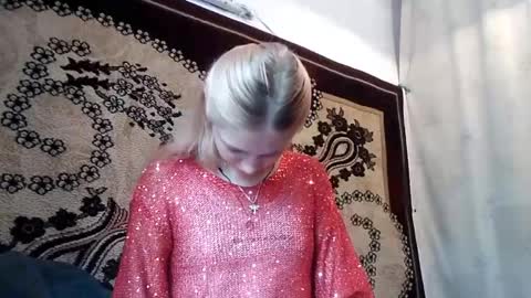 Snapshot of carissaalderson chatting on 05.20.26 Kira online show from 05.20.26
